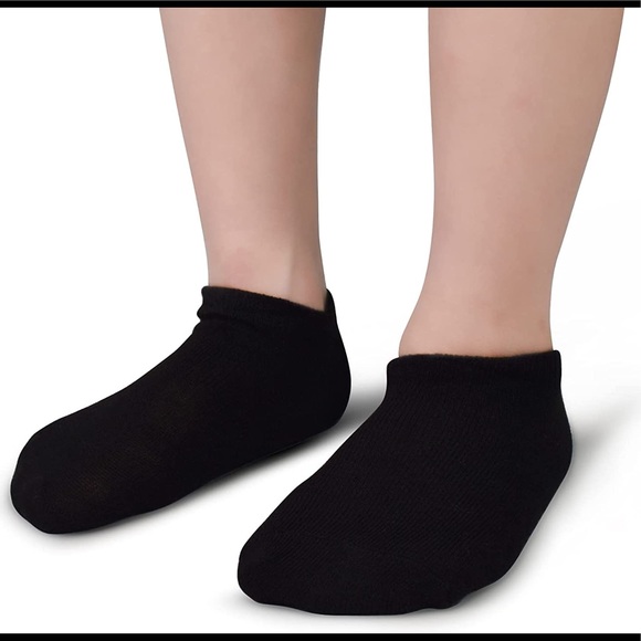 New In Bag 6-pair Baby Low Cut Socks In Black By Foot Locker 3-7 Months - Picture 1 of 7